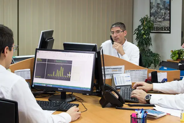 Repuestos para Maquinaria de Obra Pública, Construcción y Minería.